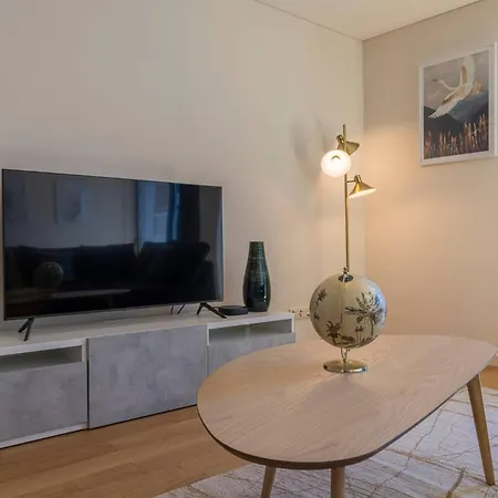 Wonderful 2 Bedroom By Innkeeper * ליסבון