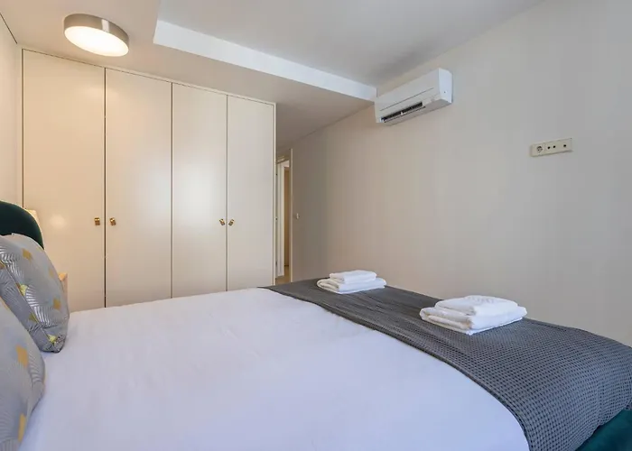 Wonderful 2 Bedroom By Innkeeper
